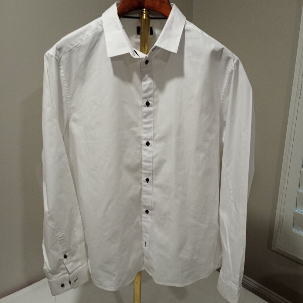 H&M WHITE COTTON DRESS SHIRT WITH BLACK BUTTONS MENS SIZE XXL